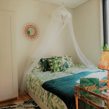 The Shore@greencoast - Waterfront House Espinho Casa vacanze *