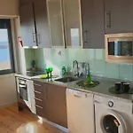 The Shore@greencoast - Waterfront House Espinho Holiday home