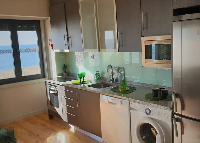 The Shore@greencoast - Waterfront House Espinho Prázdninový dům